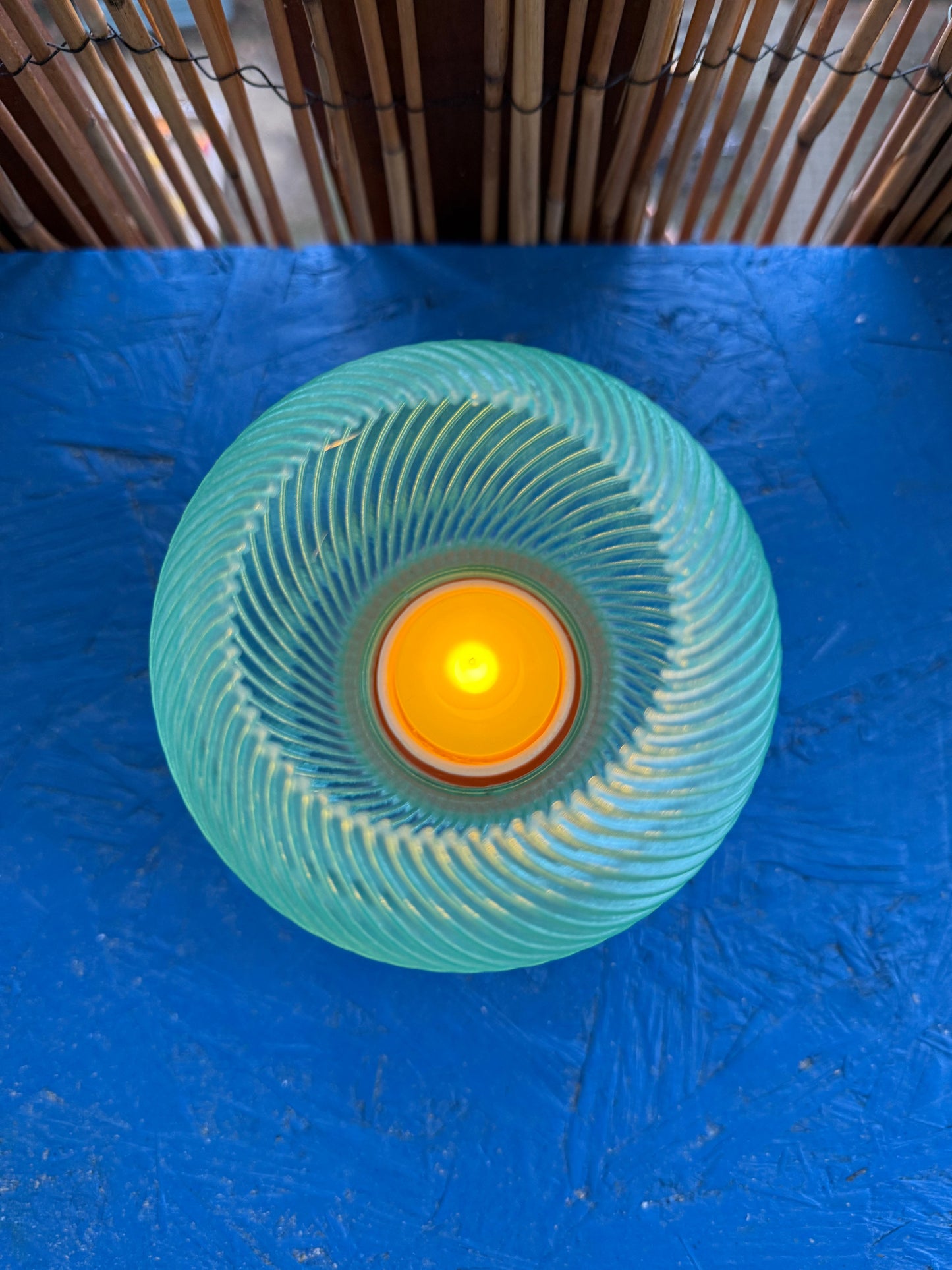 3D-gedruckte LED Teelicht Lampe – Türkis & Apricot | Handmade Stimmungslicht WichtigeDinge