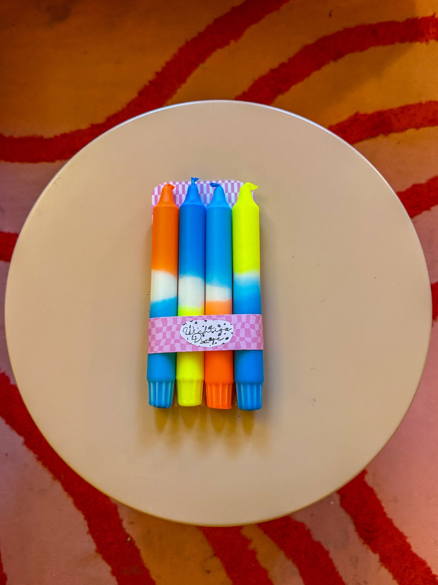 Neon Dip Dye Kerzen 4er Set Mixmatch Blau/ Gelb & Orange/ Blau- Handgefärbt Premium Dekoration (Kopie) WichtigeDinge