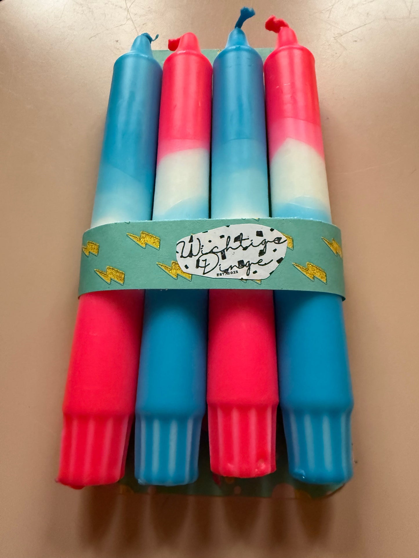 Neon Dip Dye Kerzen 4er Set Pink Blau - Handgefärbt | Premium Dekoration WichtigeDinge