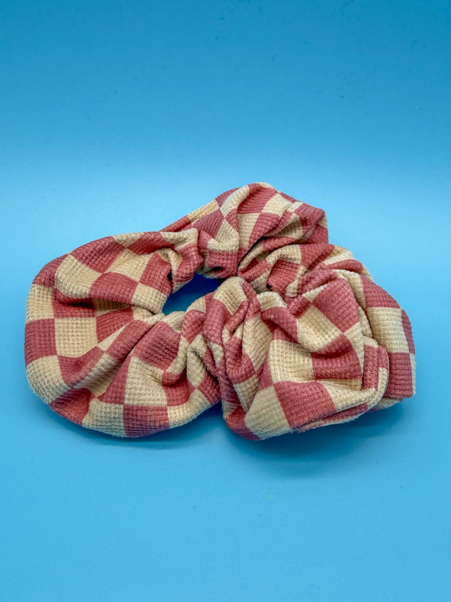 Kariertes Scrunchie Rosa - Süßer Haargummi im Karo-Muster Mein Shop