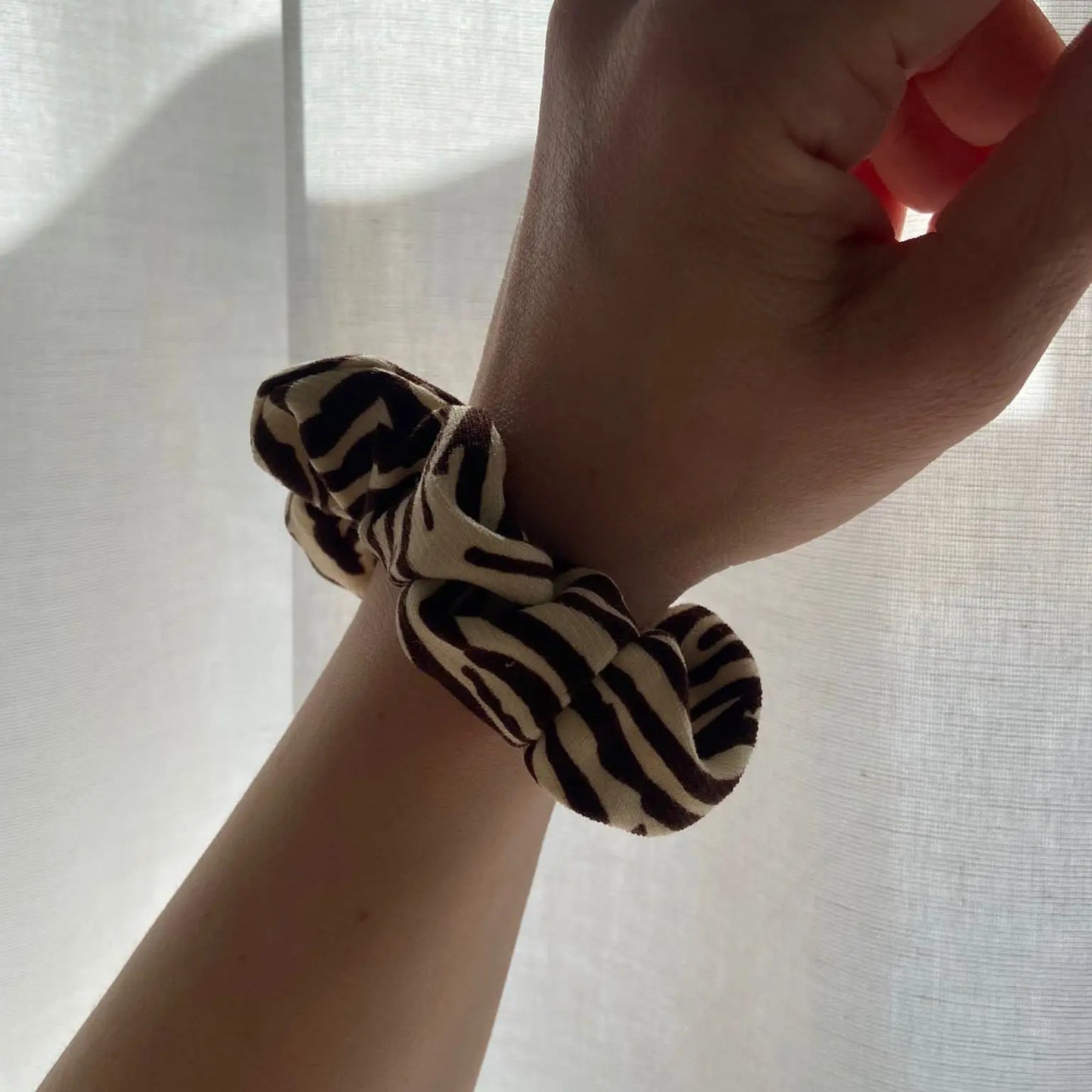 Zebra Scrunchies - Hochwertige Haargummis mit Tiermuster für starken Halt Mein Shop