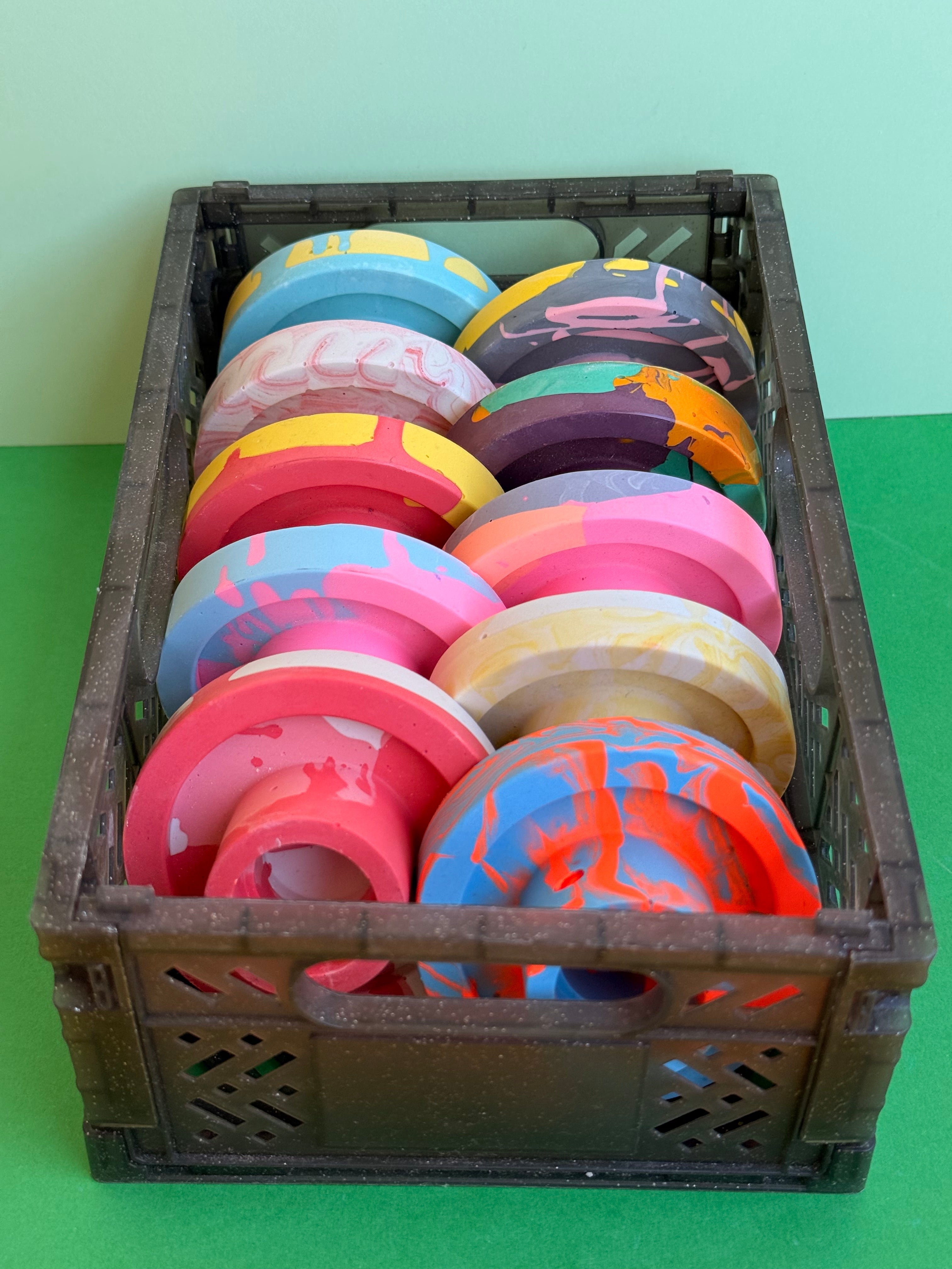 Kerzenständer-aus-Jesmonite-Handgemachte-Designer-Accessoires WichtigeDinge