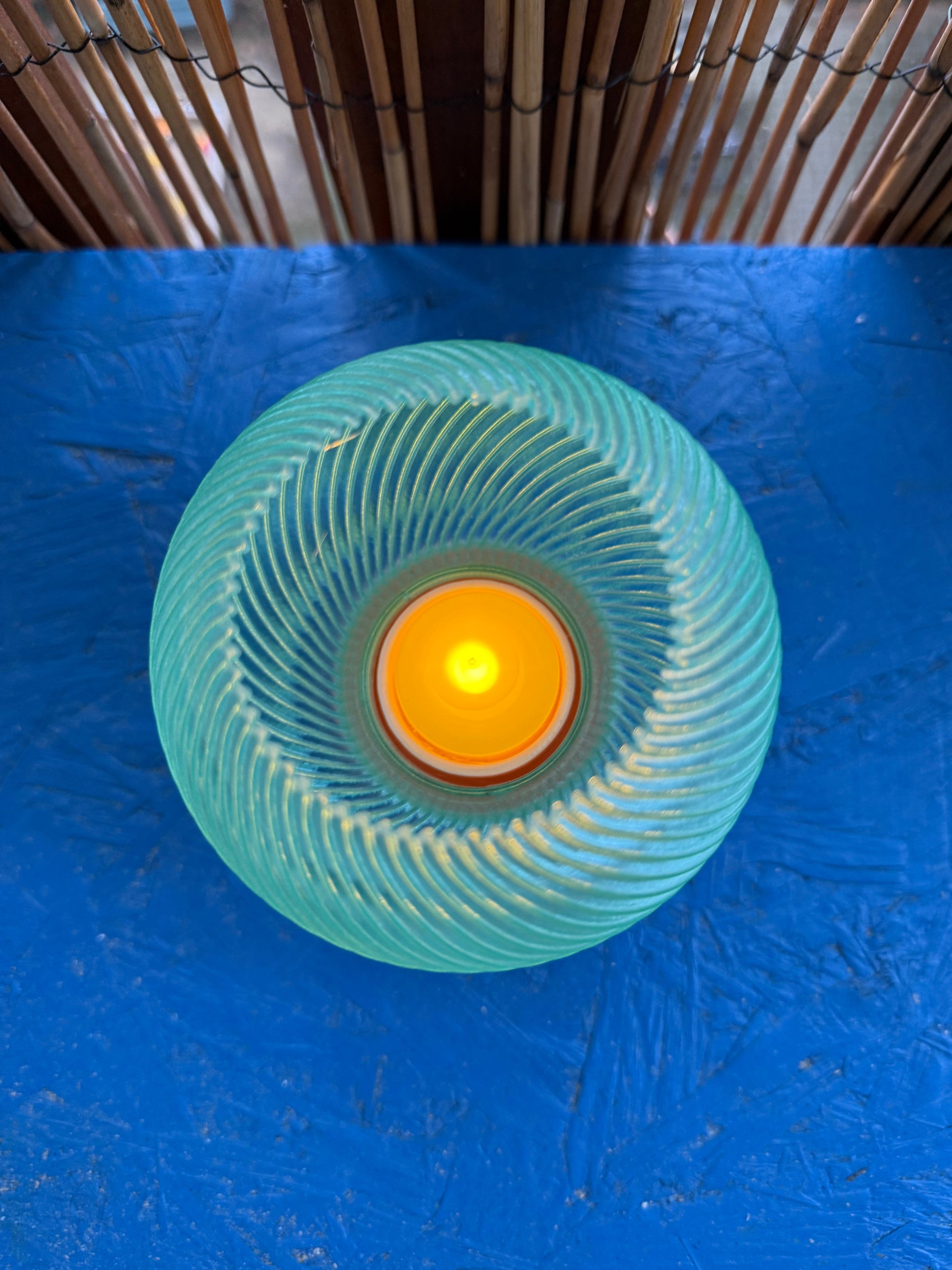 3D-gedruckte LED Teelicht Lampe – Türkis & Apricot | Handmade Stimmungslicht WichtigeDinge