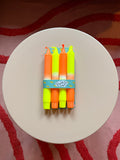 Neon Dip Dye Kerzen 4er Set Orange Gelb - Handgefärbt | Premium Dekoration WichtigeDinge