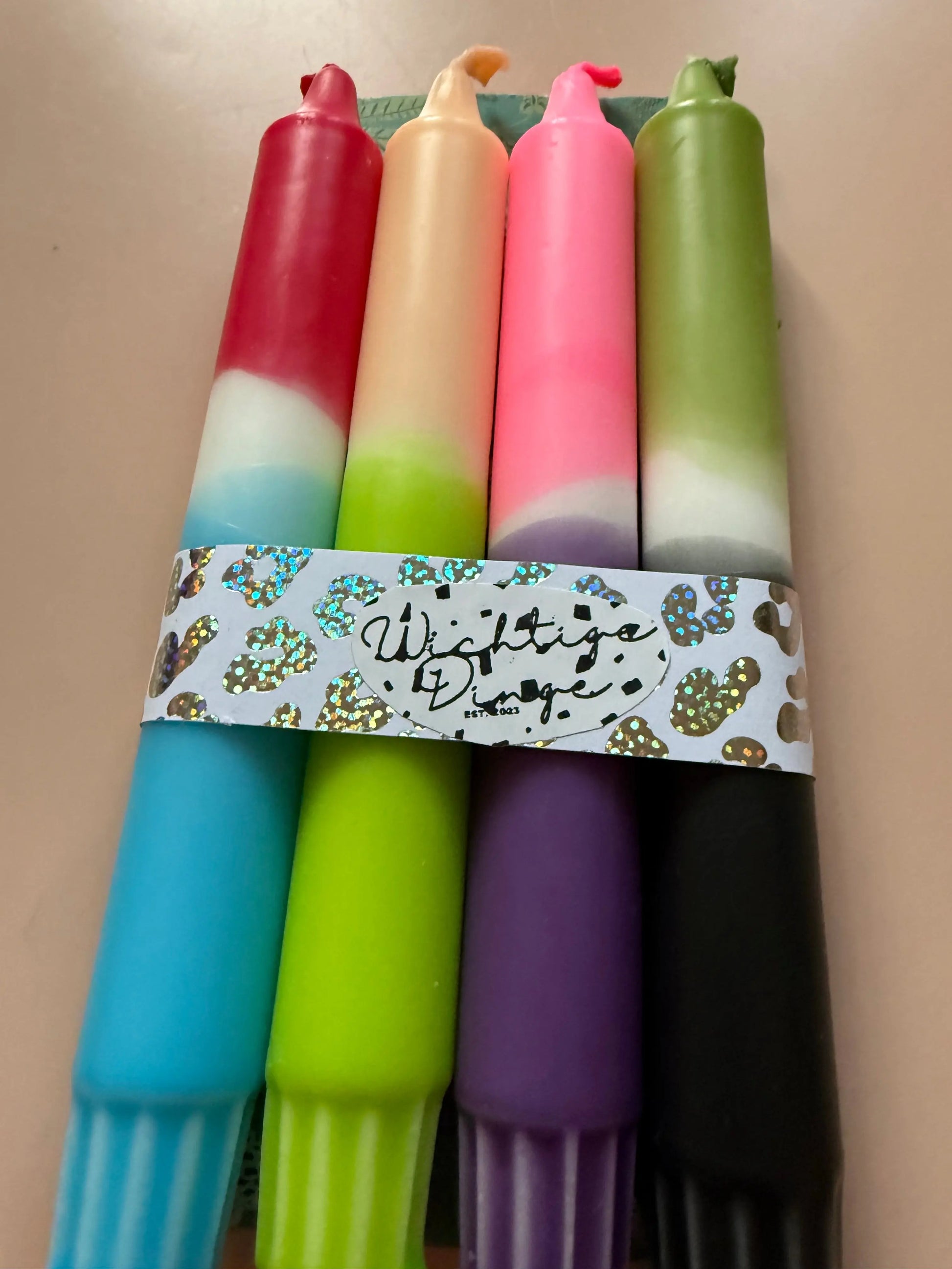 Neon Dip Dye Kerzen 4er Set Bunt Mix - Handgefärbt Premium Dekoration WichtigeDinge