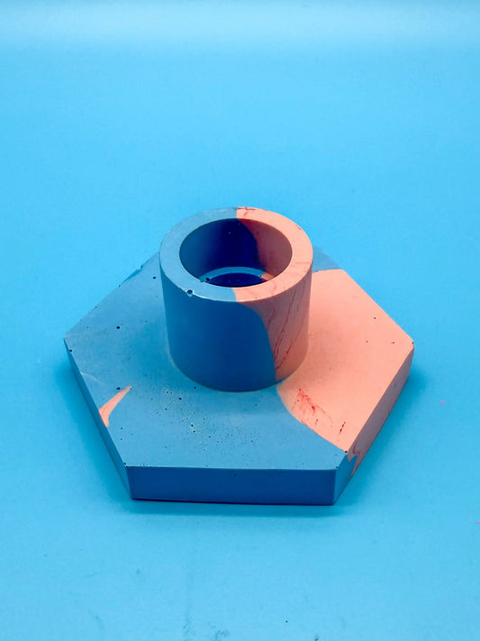 Jesmonite Kerzenständer Hexagon blau rosa - Handgemachte Designer Deko Mein Shop