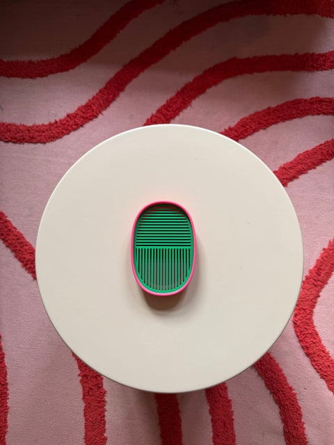 3D-gedruckte Seifenschale – Oval Grün Pink mit Rillen von WichtigeDinge