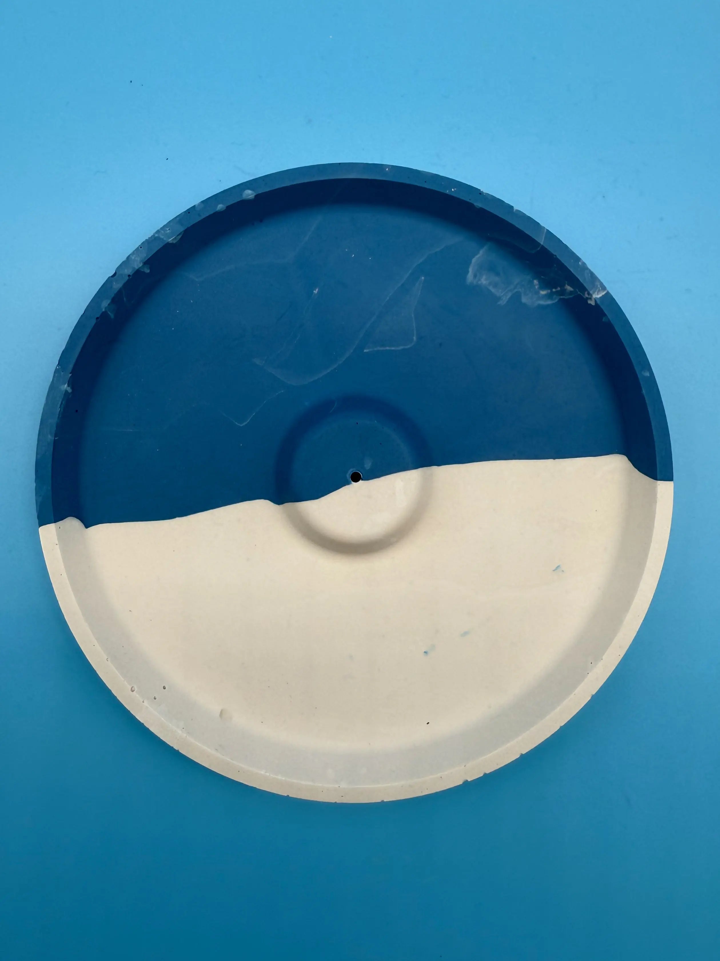 Räucherstäbchenhalter Rund Blau Weiß - Handgemacht Designer Deko WichtigeDinge