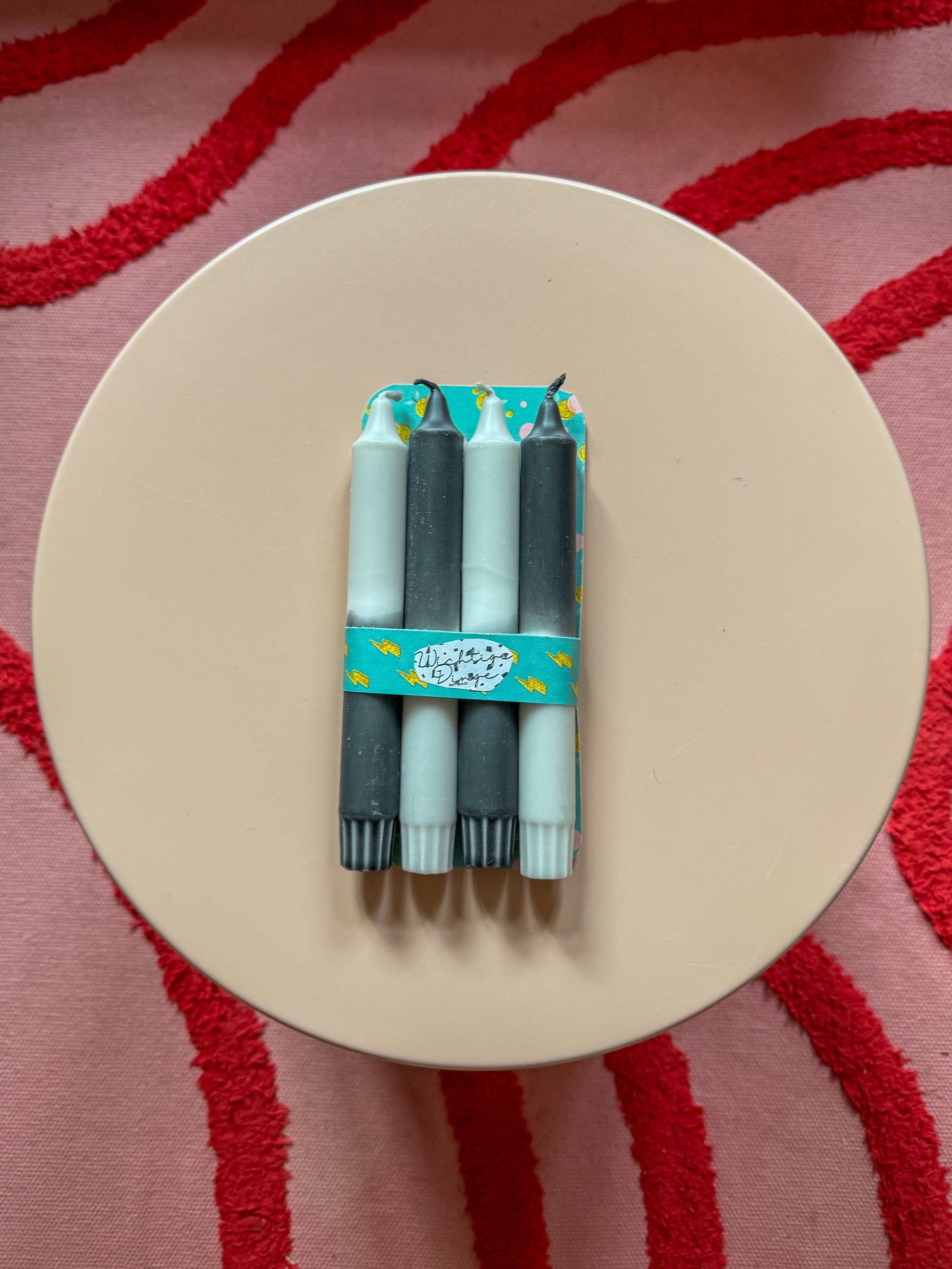 Neon Dip Dye Kerzen 4er Set Grau Schwarz - Handgefärbt | Premium Dekoration WichtigeDinge