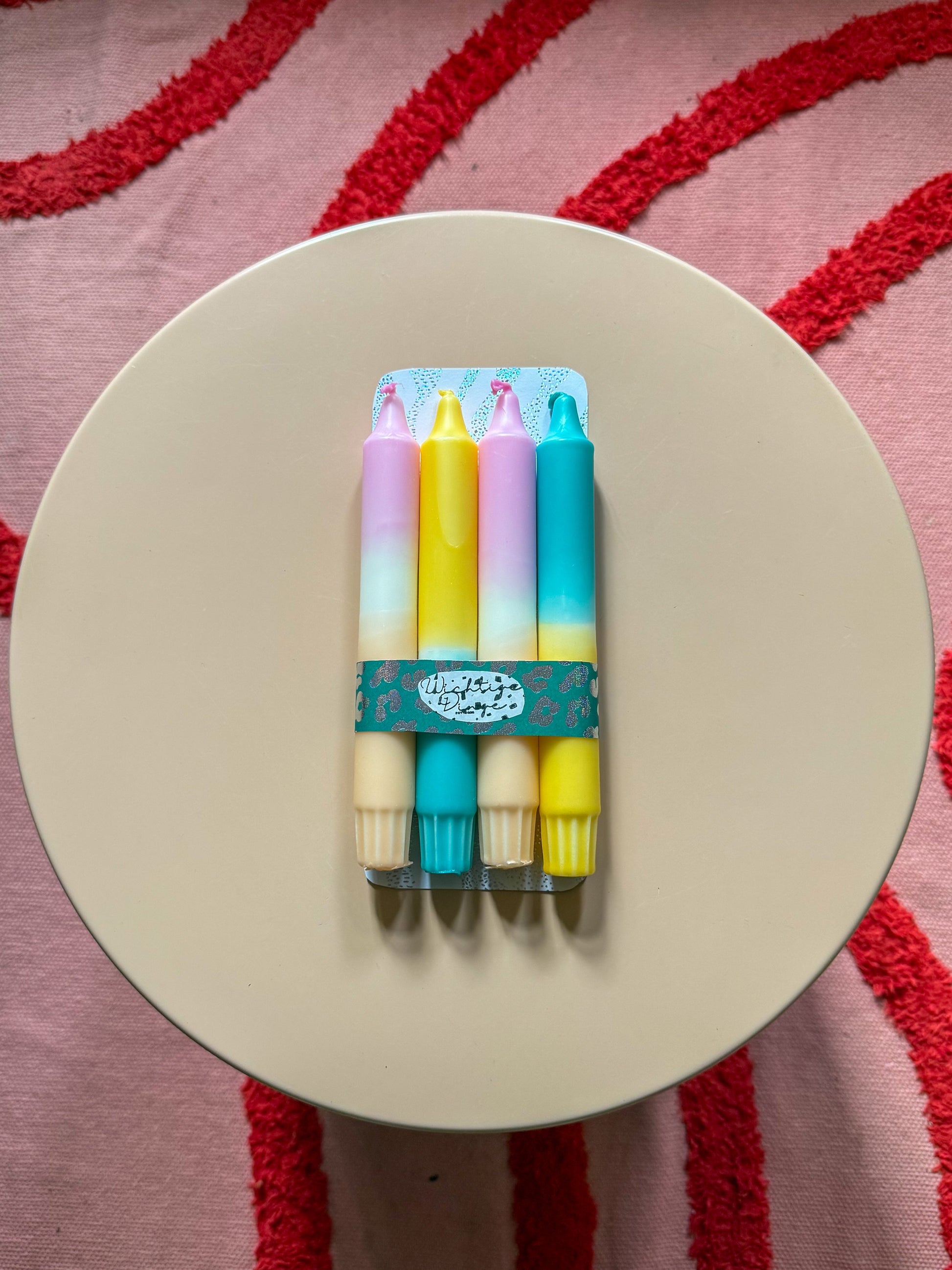 Neon Dip Dye Kerzen 4er Set Pastell Rosa Beige Gelb Blau - Handgefärbt Premium Dekoration WichtigeDinge