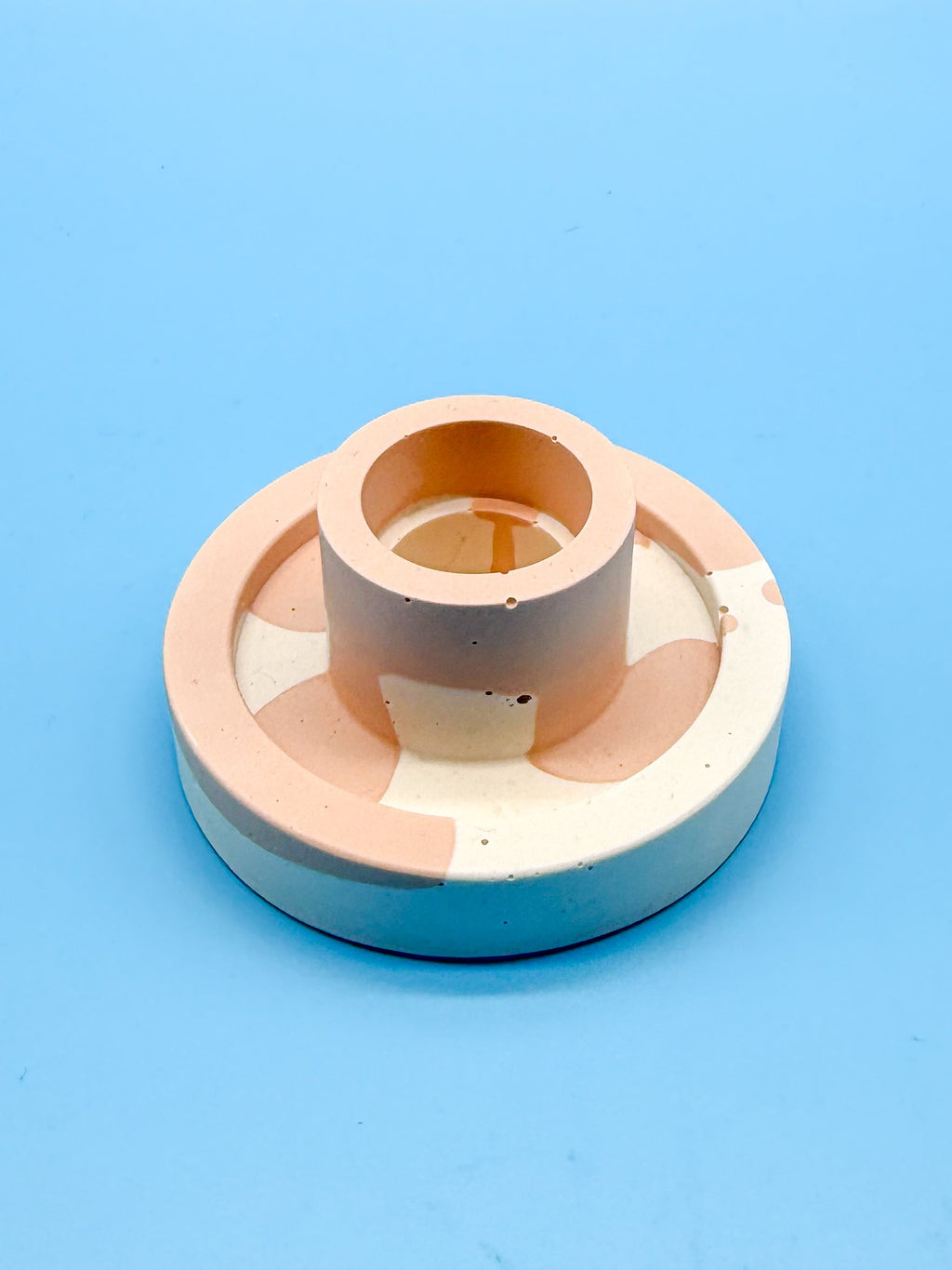 Jesmonite Kerzenständer Rosa Kuhfleck Rund - Handgemacht Designer Deko WichtigeDinge