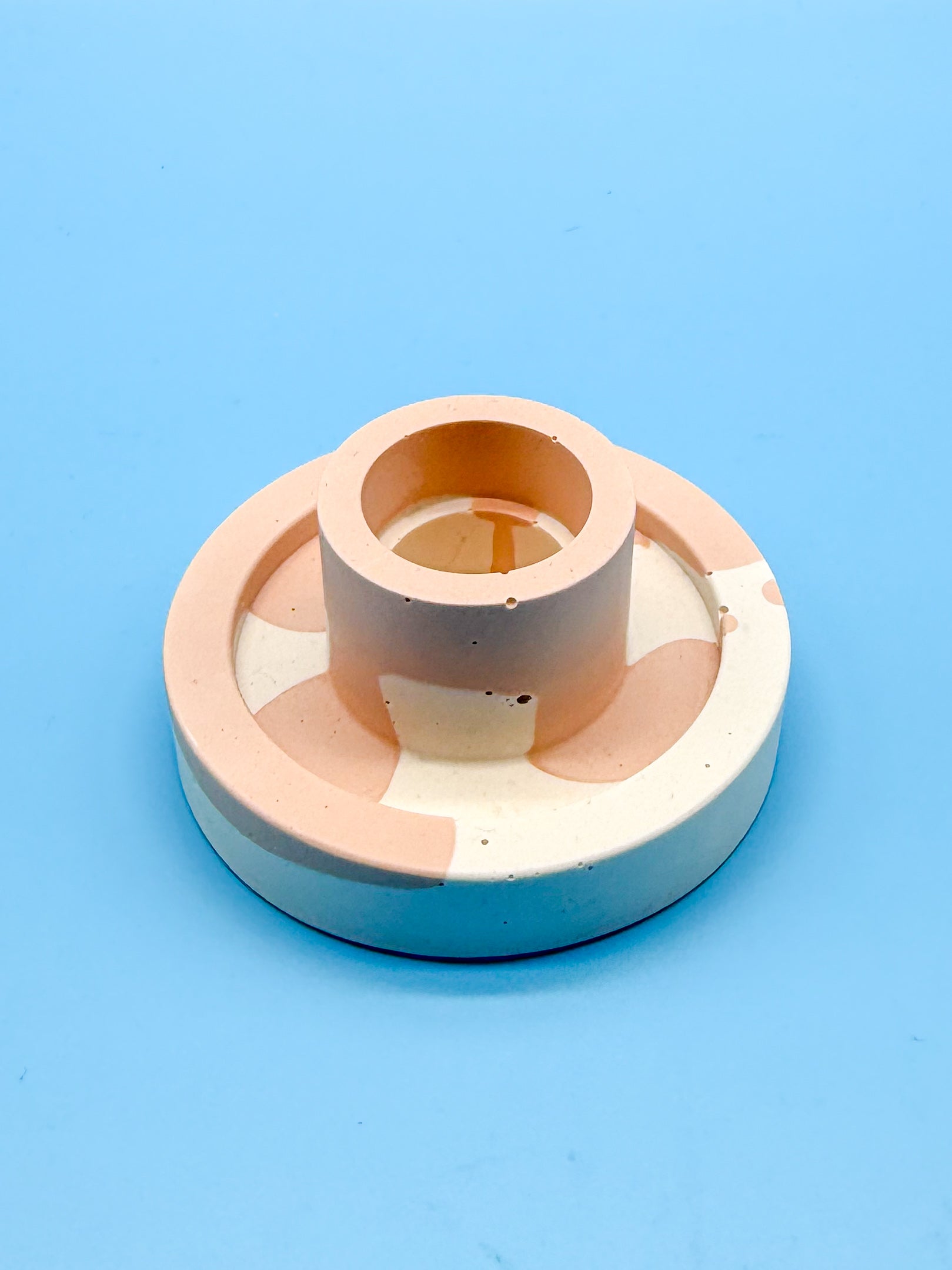 Jesmonite Kerzenständer Rosa Kuhfleck Rund - Handgemacht Designer Deko WichtigeDinge