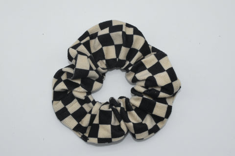 Scrunchie – Kariert Schwarz von WichtigeDinge