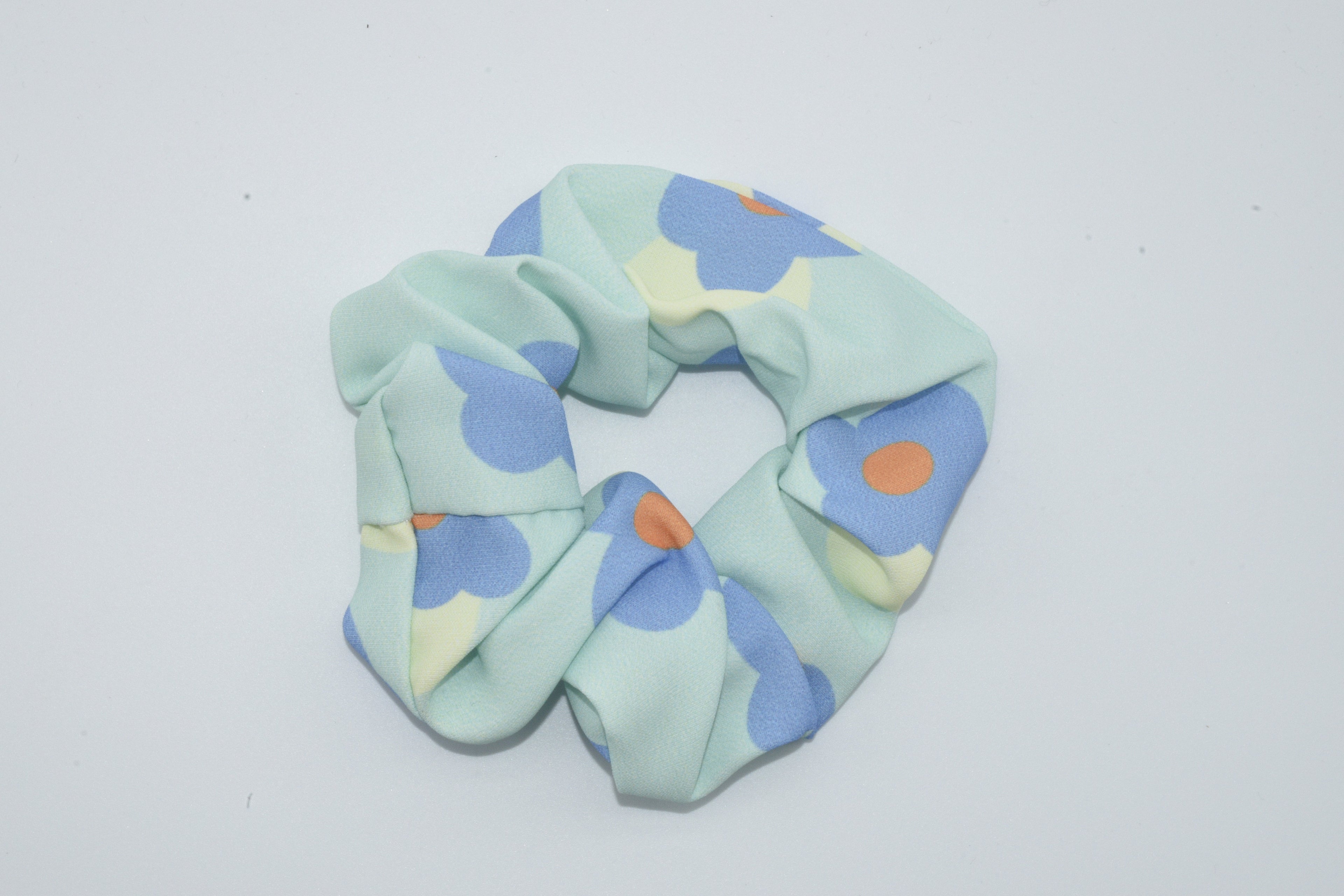 Blumiger Scrunchie Hellblau (Kopie) Mein Shop