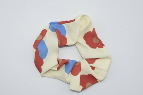 Blumiger Scrunchie in beige und rot Mein Shop