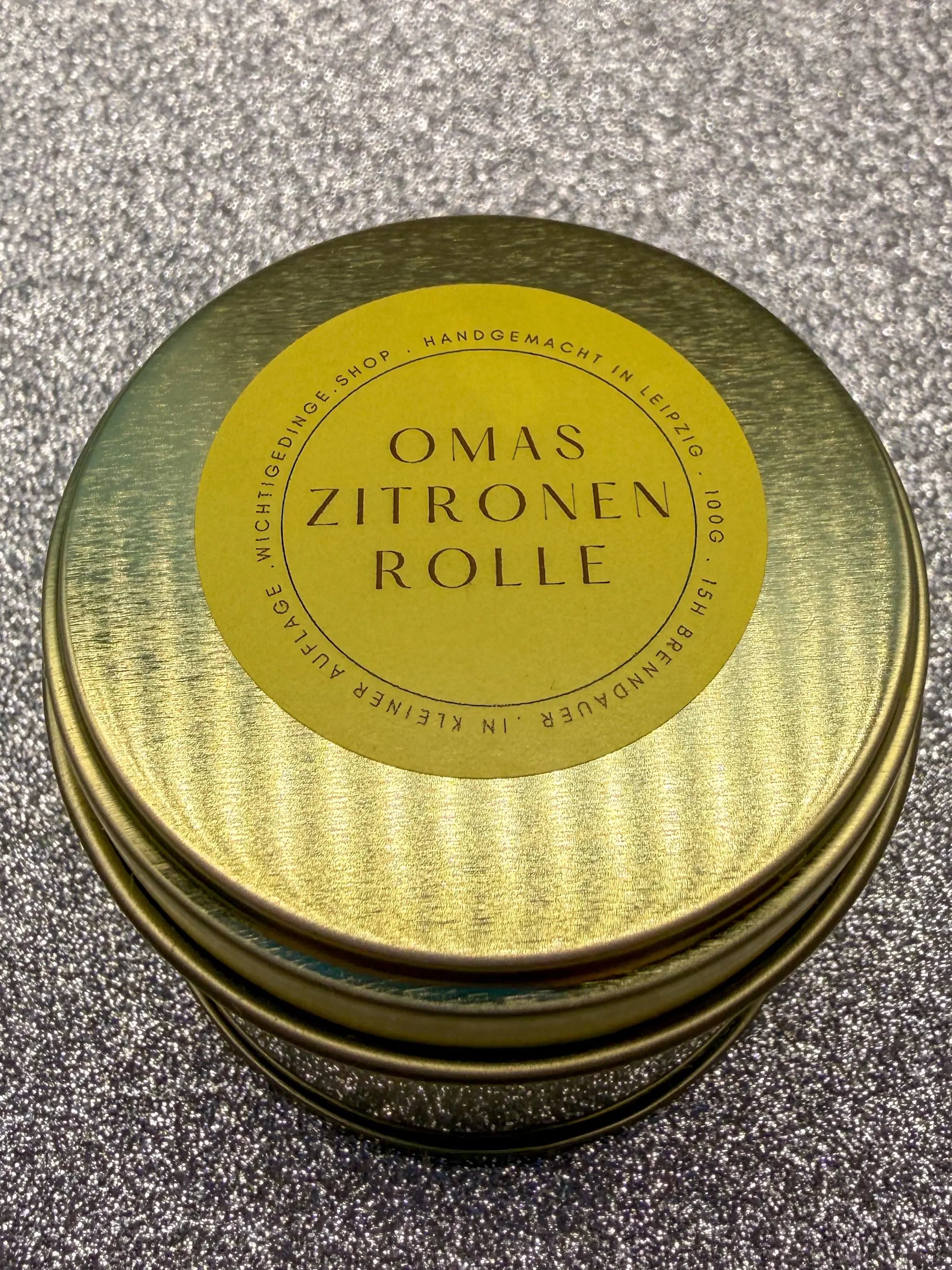 Duftkerze Omas Zitronenrolle 100g – Handgemacht in Leipzig WichtigeDinge
