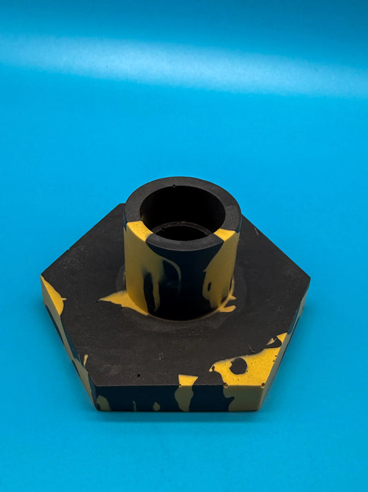 Handgemachte Jesmonite Kerzenständer Hexagon - Schwarz und Gelb Mein Shop