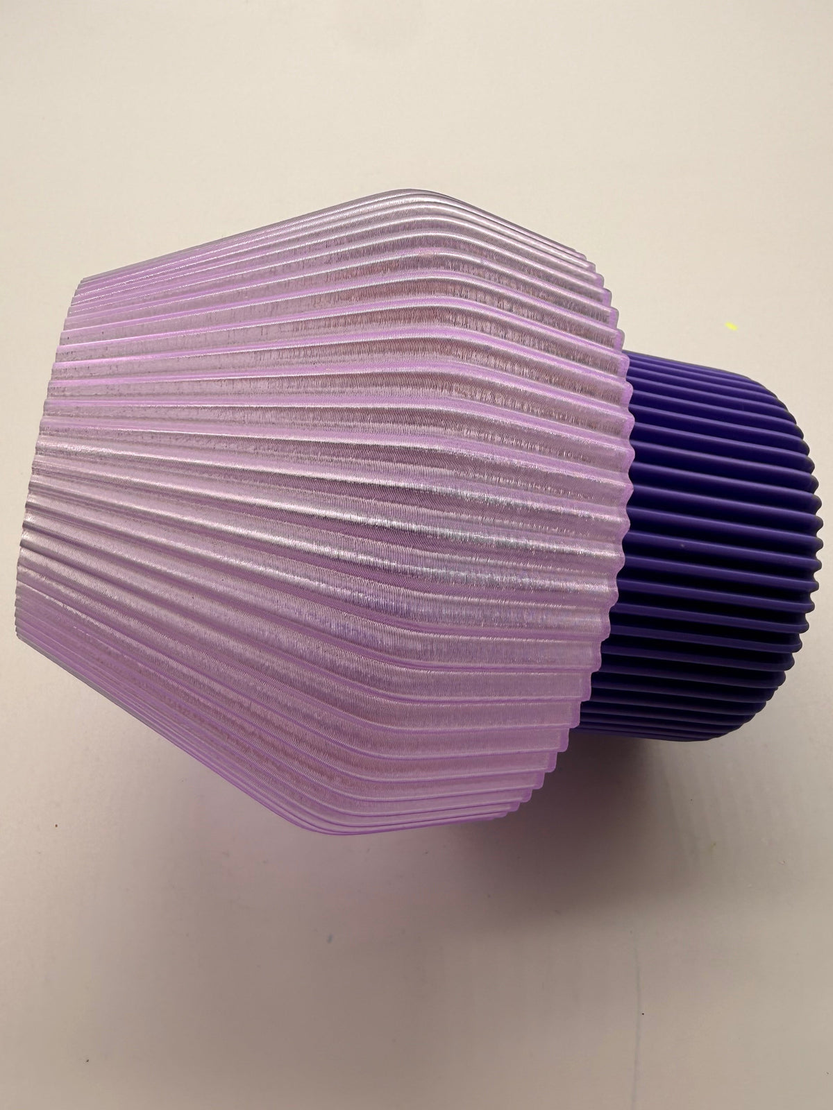 LED-Teelicht-Lampe – lila Schirm und lila Fuß