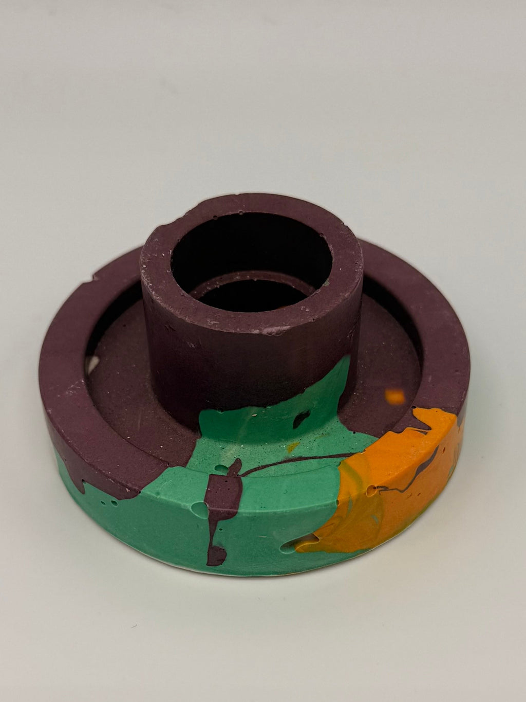 Jesmonite Kerzenständer rund – Bordeaux Terrazzo